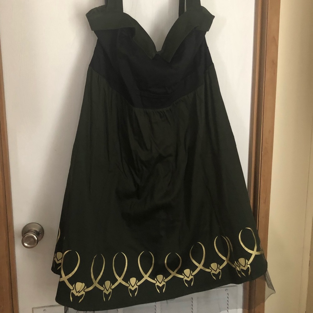 Her Universe Marvel Loki Halter Dress, size 20
